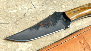 Cuchillo Blue Ridge Custom de Nil Fonseré, estilo Winkler, con cachas ciervo envejecido de selección.