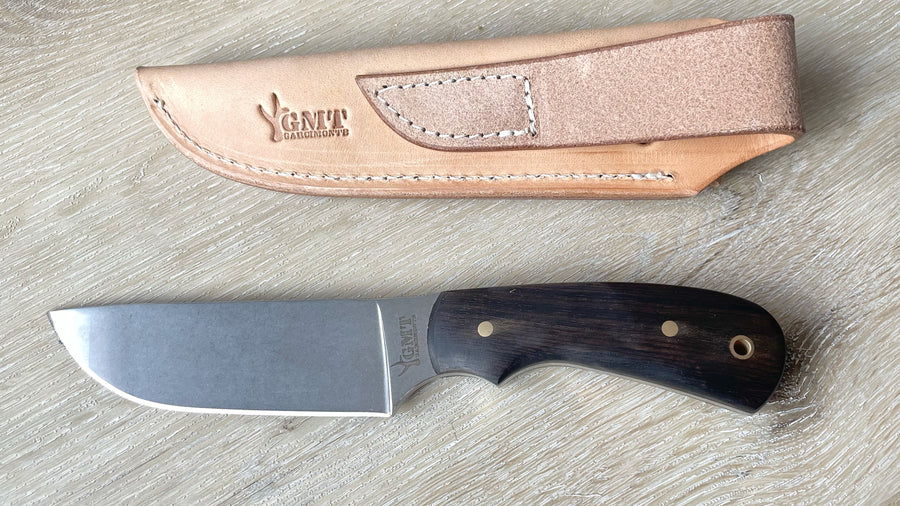 Cuchillo Skinner GMT Garcimonte, cachas granadillo y funda de Piel