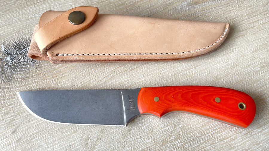 Cuchillo Skinner GMT Garcimonte, micarta naranja y funda de piel