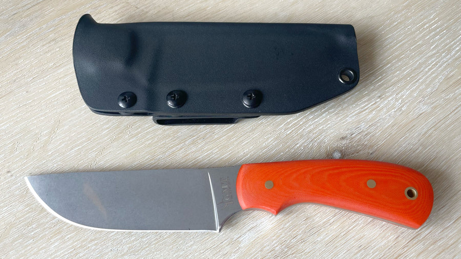 Cuchillo Skinner GMT Garcimonte, cachas micarta naranja y funda Kydex