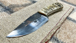 Cuchillo Hunter pieza única de Nil Fonsere, cachas de Carnero seleccionado