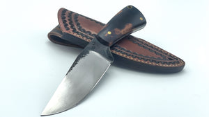 Cuchillo Custom Guillermo Garcimonte modelo Hunter, cachas en madera de Ironwood